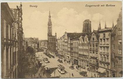 Gdansk - Long marketplace and city hall